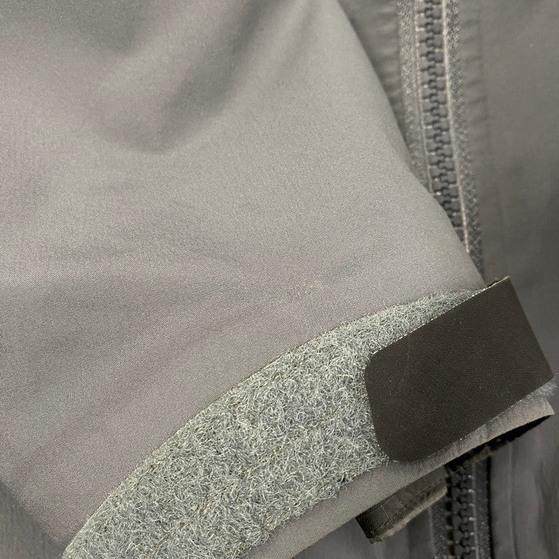 【現状渡し品】【メンズ】 ARC'TERYX アークテリクス 6290 カナダ製 ALPHA LT JACKET アルファ ジャケット アウター 長袖 144-251214-hk-03-izu サイズ：S カラー：グレー 万代Net店