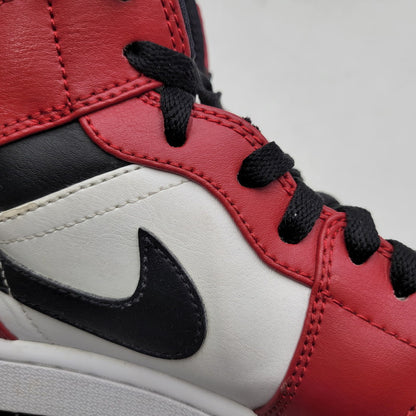 【中古品】【メンズ/レディース】 NIKE ナイキ 554724-069 AIR JORDAN 1 MID エア ジョーダン 1ミッド スニーカー シューズ 靴 160-251220-cs-08-izu サイズ：26cm カラー：BLACK/BLACK-GYM RED 万代Net店