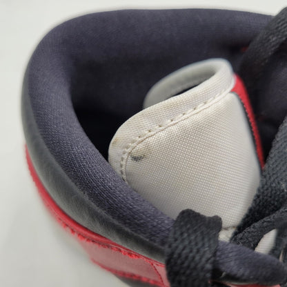 【中古品】【メンズ/レディース】 NIKE ナイキ 554724-069 AIR JORDAN 1 MID エア ジョーダン 1ミッド スニーカー シューズ 靴 160-251220-cs-08-izu サイズ：26cm カラー：BLACK/BLACK-GYM RED 万代Net店