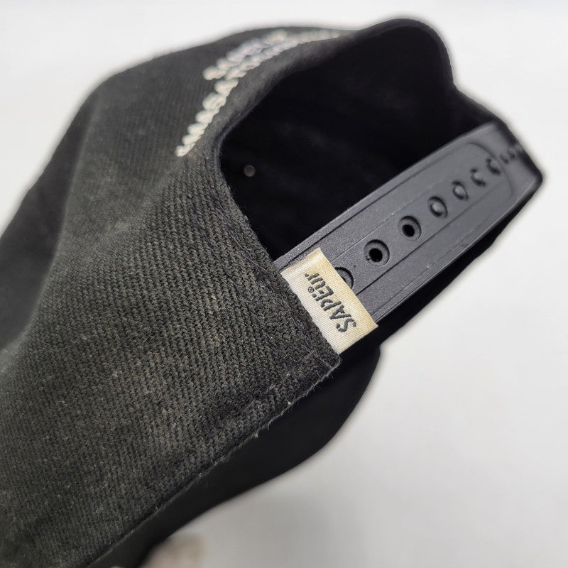 【中古品】【メンズ/レディース】 SAPEUR×MASATOSHI HAMADA サプール×マサトシ ハマダ HS-LOGO SNAPBACK CAP HSロゴ スナップバック キャップ 帽子 185-251220-cs-10-izu サイズ：L/XL カラー：ブラック 万代Net店