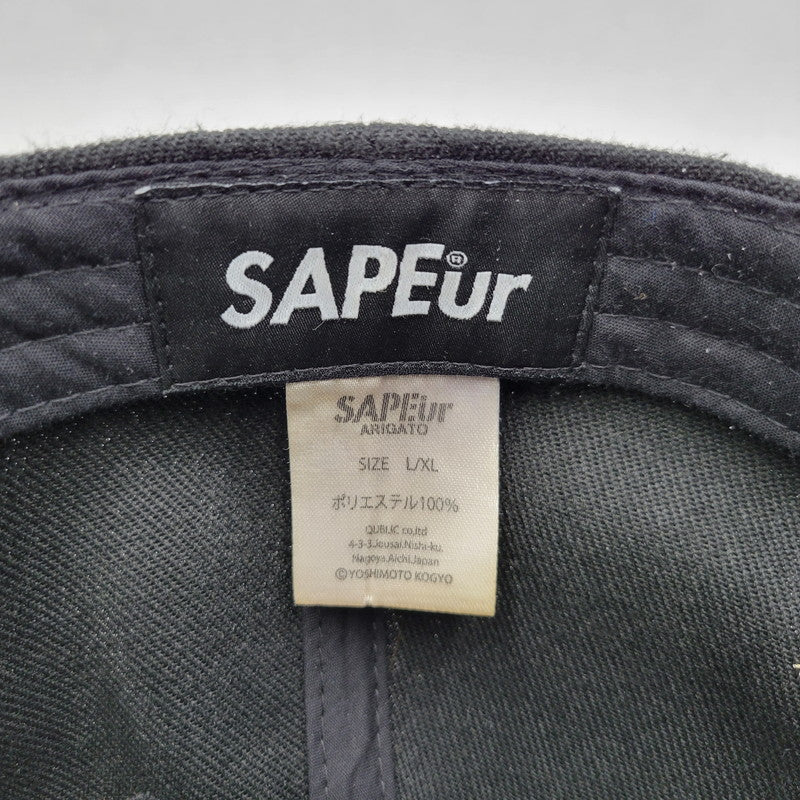 【中古品】【メンズ/レディース】 SAPEUR×MASATOSHI HAMADA サプール×マサトシ ハマダ HS-LOGO SNAPBACK CAP HSロゴ スナップバック キャップ 帽子 185-251220-cs-10-izu サイズ：L/XL カラー：ブラック 万代Net店