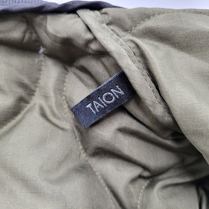 【中古品】【メンズ】 TAION タイオン MILITARY LIB HI NECK DOWN JACKET TAION-112ZML-1 ミリタリー リブハイネック ダウンジャケット アウター 144-251215-as-14-izu サイズ：XL カラー：ブラック 万代Net店