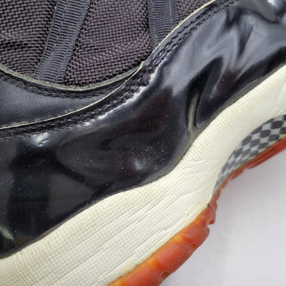 【中古品】【メンズ/レディース】 NIKE ナイキ 130245-062 観賞用 90S AIR JORDAN エア ジョーダン 11 OG PLAYOFFS プレイオフ (1995) スニーカー シューズ 靴 160-251215-ya-21-izu サイズ：26cm カラー：BLACK-TRUE/RED-WHITE 万代Net店