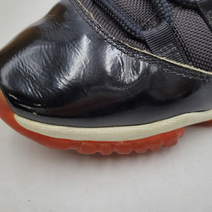 【中古品】【メンズ/レディース】 NIKE ナイキ 130245-062 観賞用 90S AIR JORDAN エア ジョーダン 11 OG PLAYOFFS プレイオフ (1995) スニーカー シューズ 靴 160-251215-ya-21-izu サイズ：26cm カラー：BLACK-TRUE/RED-WHITE 万代Net店