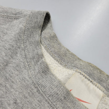 【中古品】【メンズ】 ONE POINT LOGO SWEATSHIRT ワンポイント ロゴ スウェットシャツ トレーナー 長袖 トップス 146-251227-as-14-izu サイズ：XL カラー：グレー 万代Net店