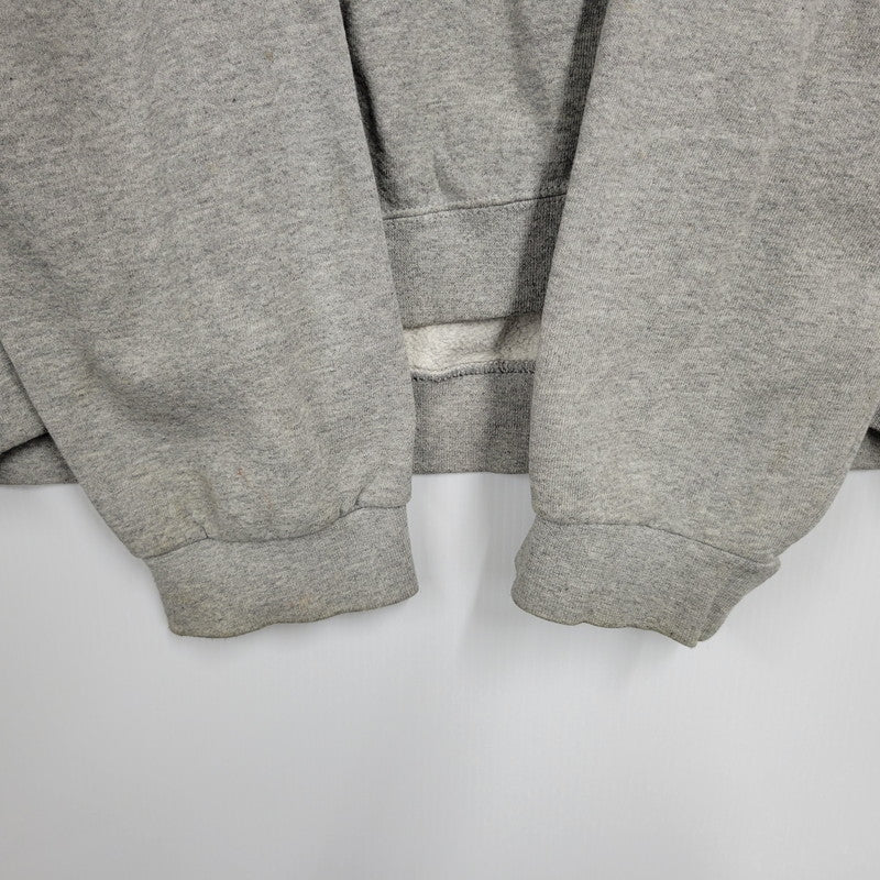 【中古品】【メンズ】 ONE POINT LOGO SWEATSHIRT ワンポイント ロゴ スウェットシャツ トレーナー 長袖 トップス 146-251227-as-14-izu サイズ：XL カラー：グレー 万代Net店