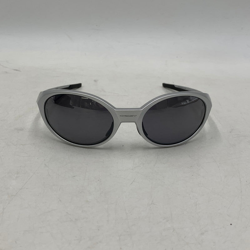 【中古品】【メンズ/レディース】 OAKLEY オークリー OO9438-0558 偏光レンズ EYE JACKET REDUX SUNGLASS アイジャケット レダックス サングラス 203-251217-kh-03-izu サイズ：58□19-137 カラー：シルバー 万代Net店