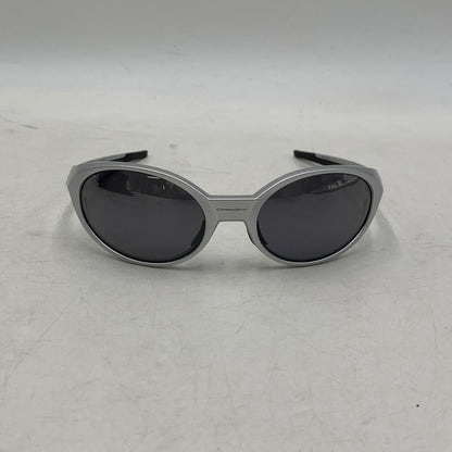 【中古品】【メンズ/レディース】 OAKLEY オークリー OO9438-0558 偏光レンズ EYE JACKET REDUX SUNGLASS アイジャケット レダックス サングラス 203-251217-kh-03-izu サイズ：58□19-137 カラー：シルバー 万代Net店