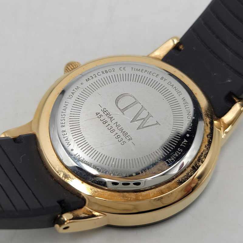 【中古品】【メンズ/レディース】 Daniel Wellington ダニエルウェリントン ICONIC MOTION M32CRB02 アイコニックモーション クォーツ 腕時計 198-251221-as-26-izu カラー：ブラック×ゴールド 万代Net店