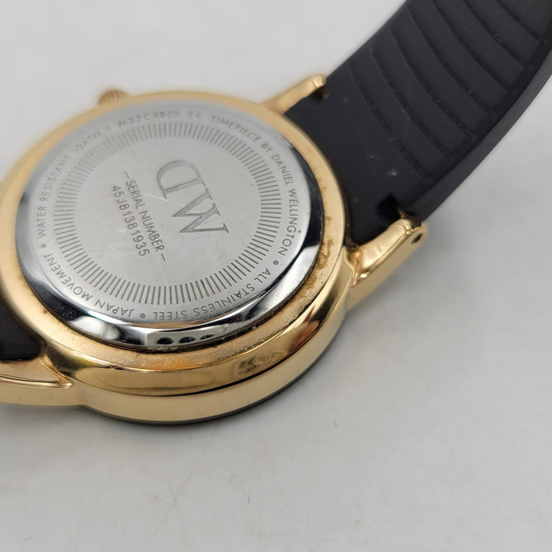 【中古品】【メンズ/レディース】 Daniel Wellington ダニエルウェリントン ICONIC MOTION M32CRB02 アイコニックモーション クォーツ 腕時計 198-251221-as-26-izu カラー：ブラック×ゴールド 万代Net店