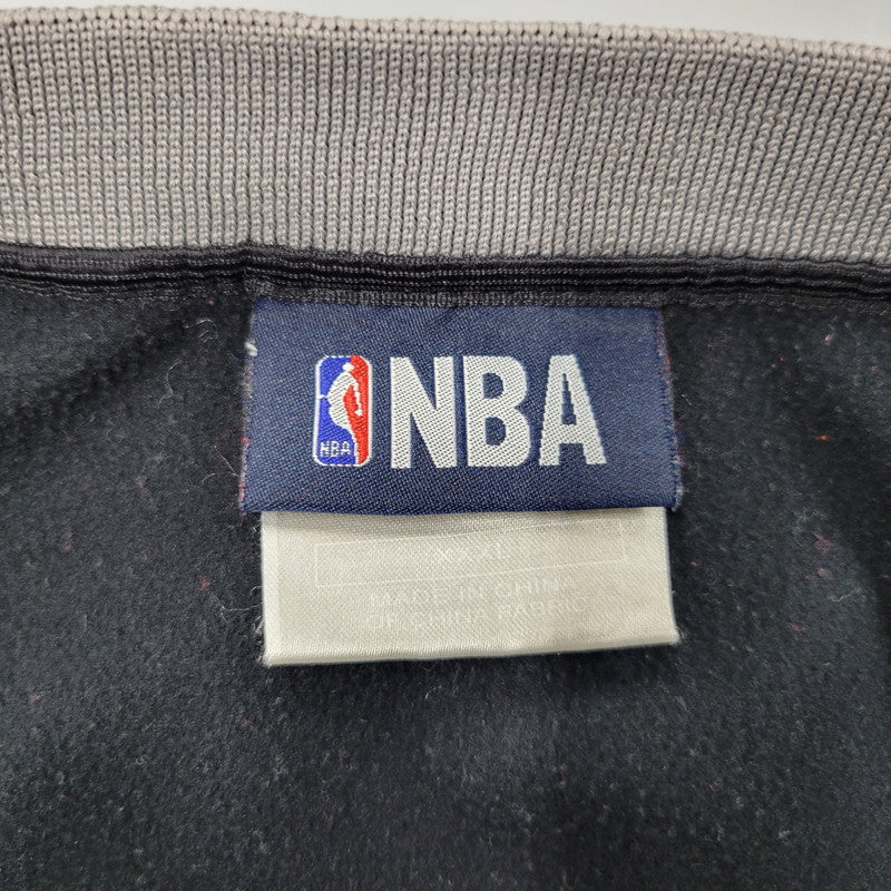 【中古品】【メンズ】 NBA エヌビーエー SAN ANTONIO SPURS LONG STADIUM JACKET サン アントニオ スパーズ ロング スタジアム ジャケット アウター 146-260203-cs-14-izu サイズ：XXXL カラー：ブラック 万代Net店