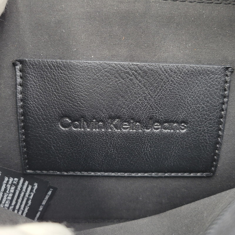 【中古品】【メンズ/レディース】 Calvin klein Jeans カルバンクラインジーンズ SHOULDER BAG HH3817 ショルダーバッグ カバン 鞄 188-251221-as-30-izu カラー：ブラック 万代Net店