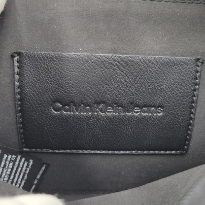 【中古品】【メンズ/レディース】 Calvin klein Jeans カルバンクラインジーンズ SHOULDER BAG HH3817 ショルダーバッグ カバン 鞄 188-251221-as-30-izu カラー：ブラック 万代Net店