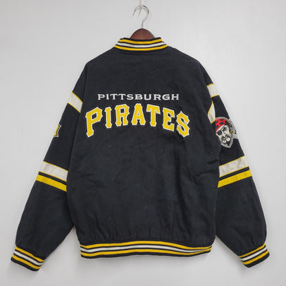 【中古品】【メンズ】 JH DESIGN ジェイエイチデザイン PITTSBURGH PIRATES STADIUM JACKET ピッツバーグ・パイレーツ スタジアムジャケット スタジャン アウター 146-251218-as-08-izu サイズ：XL カラー：ブラック 万代Net店