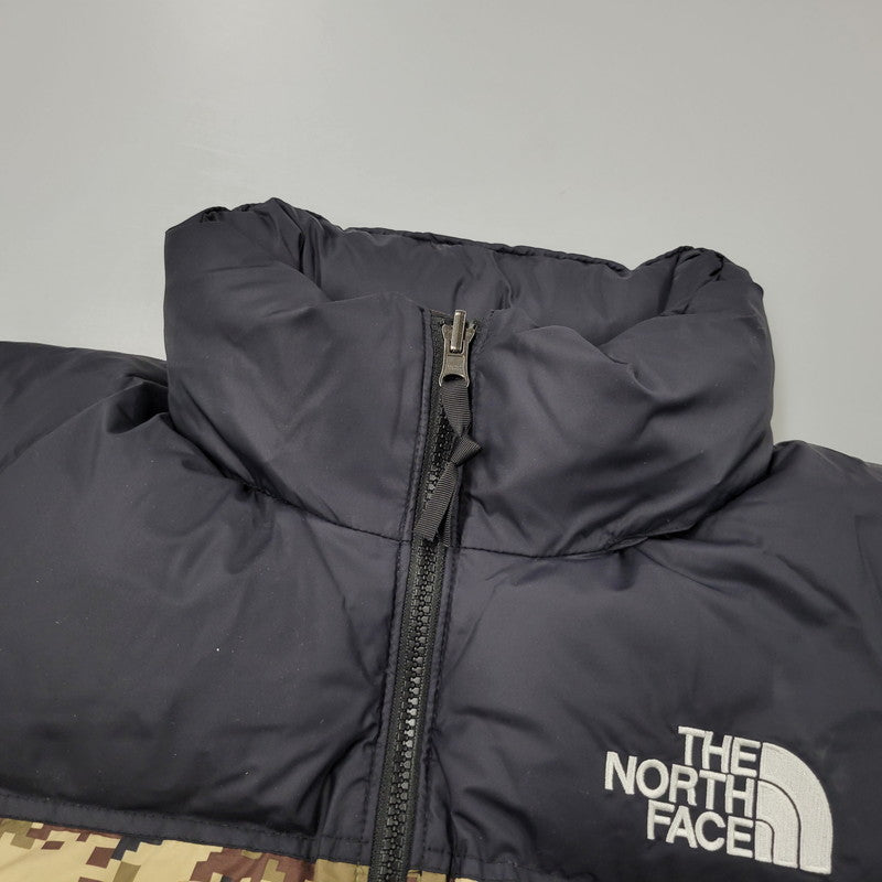 【中古品】【メンズ】 RETRO NUPTSE VEST NF0A3JQQ レトロ ヌプシ ベスト ダウンベスト 144-251227-as-10-izu サイズ：M カラー：マルチカラー 万代Net店
