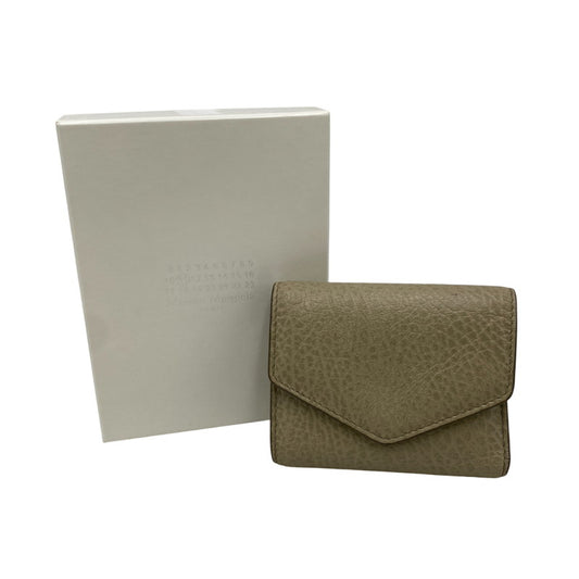 【現状渡し品】【メンズ/レディース】 MAISON MARGIELA メゾンマルジェラ ENVELOPE LEATHER WALLET S56UI0136 エンベロープ レザー ウォレット 財布 200-260115-as-14-izu カラー：ベージュ 万代Net店