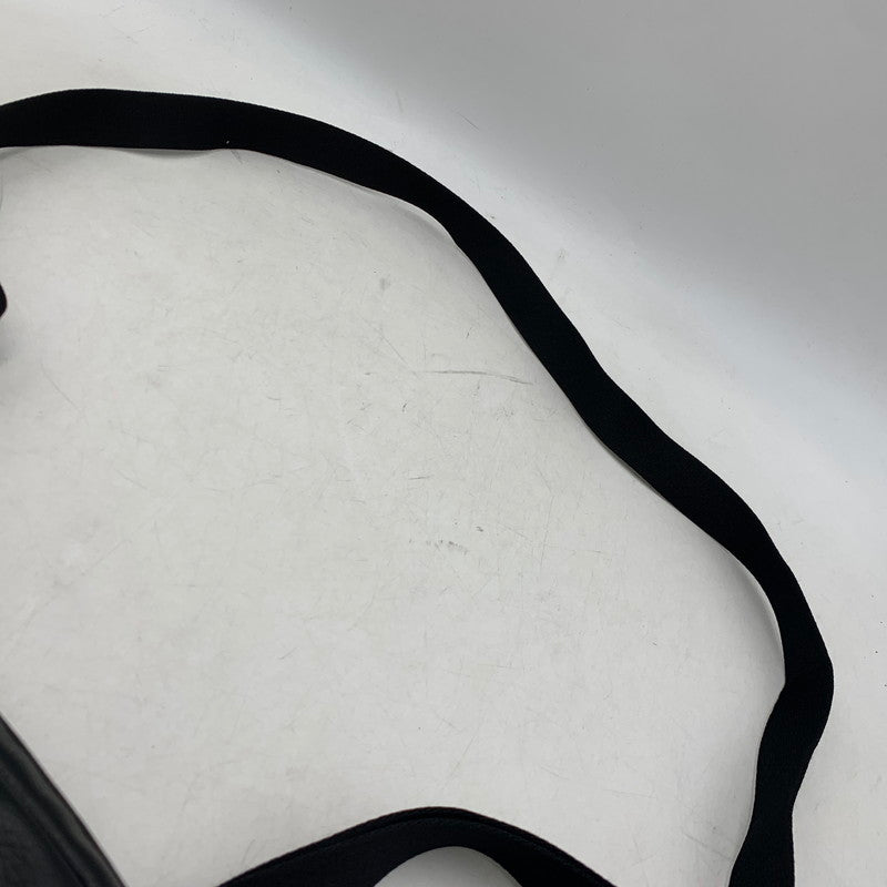 【中古品】【メンズ/レディース】 CALVIN KLEIN JEANS カルバン クライン ジーンズ RUBBER LOGO SHOULDER BAG ラバー ロゴ ショルダー バッグ カバン 鞄 188-260113-cs-16-izu カラー：ブラック 万代Net店