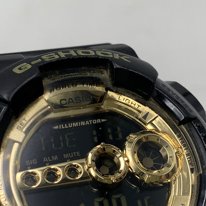 【中古品】【メンズ/レディース】 GD-100GB-1JF GD-100 SERIES シリーズ デジタル腕時計 時計 196-260113-cs-13-izu サイズ：55 × 51.2 × 17.4 mm カラー：ブラック/ゴールド 万代Net店