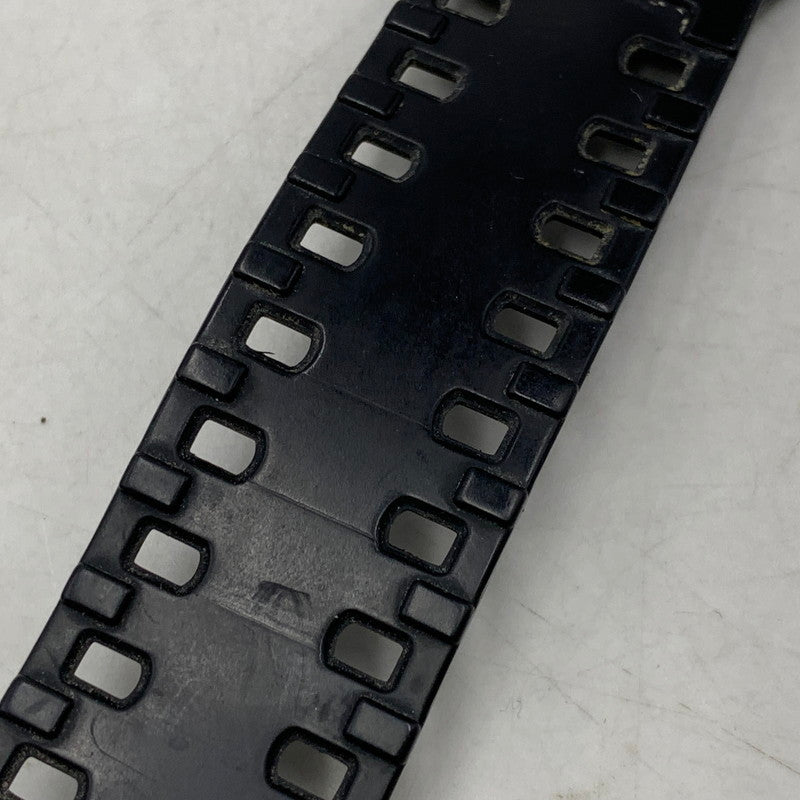 【中古品】【メンズ/レディース】 GD-100GB-1JF GD-100 SERIES シリーズ デジタル腕時計 時計 196-260113-cs-13-izu サイズ：55 × 51.2 × 17.4 mm カラー：ブラック/ゴールド 万代Net店