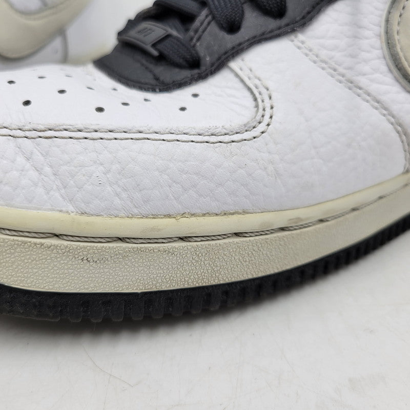【現状渡し品】【メンズ】 DA8482-100 AIR FORCE 1 LOW '07 LX エア フォース ワン ロー スニーカー シューズ 靴 160-260116-cs-05-izu サイズ：26.5cm カラー：WHITE/PHOTON DUST-BLACK-CHILE RED 万代Net店