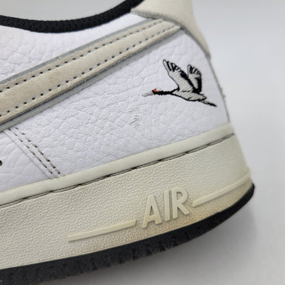 【現状渡し品】【メンズ】 DA8482-100 AIR FORCE 1 LOW '07 LX エア フォース ワン ロー スニーカー シューズ 靴 160-260116-cs-05-izu サイズ：26.5cm カラー：WHITE/PHOTON DUST-BLACK-CHILE RED 万代Net店