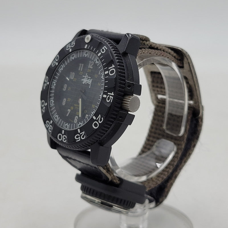【現状渡し品】【メンズ/レディース】 × STUSSY ステューシー US NAVY SEAL DIVE WATCH 腕時計 197-260115-as-16-izu カラー：ブラック 万代Net店