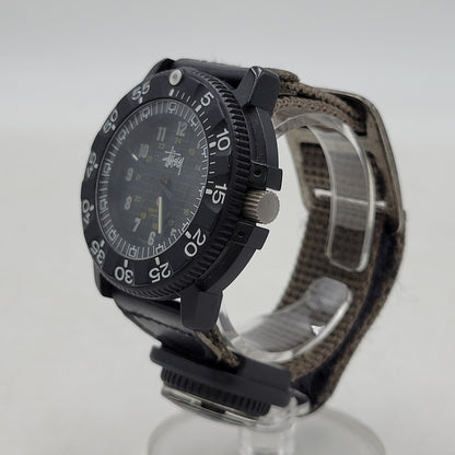 【現状渡し品】【メンズ/レディース】 × STUSSY ステューシー US NAVY SEAL DIVE WATCH 腕時計 197-260115-as-16-izu カラー：ブラック 万代Net店