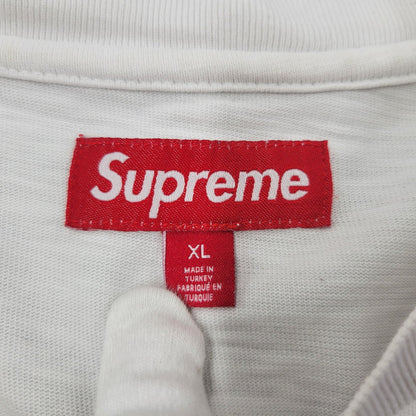 【中古品】【メンズ】 Supreme シュプリーム OLD ENGLISH SS TOP オールド イングリッシュ ショートスリーブ トップス 半袖 Tシャツ 149-260118-kh-03-izu サイズ：XL カラー：ホワイト 万代Net店