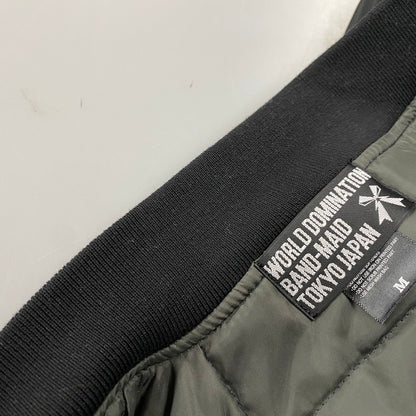【中古品】【メンズ】 BAND-MAID バンドメイド 10TH ANNIVERSARY BACK刺繍 MA-1 FLIGHT JACKET アニバーサリー フライト ジャケット アウター 147-260115-kh-06-izu サイズ：M カラー：ブラック 万代Net店
