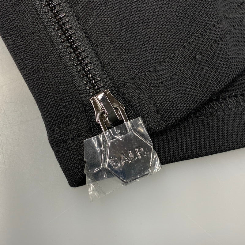 【中古品】【メンズ】 BALR. ボーラー B1261.1090 Q-CARGO SERIES STRAIGHT CLASSIC HOODIE キューカーゴ シリーズ ストレート クラシック フーディー トップス 長袖 142-260117-cs-06-izu サイズ：M カラー：ブラック 万代Net店