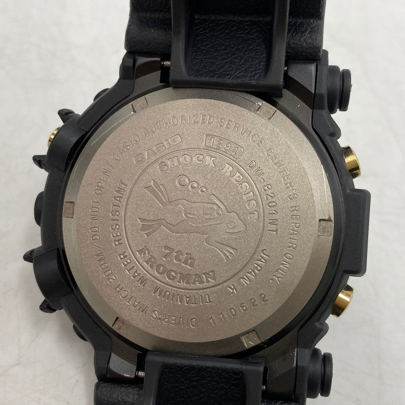【中古品】【メンズ/レディース】 G-SHOCK ジーショック DW-8201NT-1JR 7TH ANNIVERSARY MODEL FORGMAN DIGITAL QUARTZ フロッグマン デジタル クォーツ 時計 196-260531-kh-07-izu カラー：ブラック 万代Net店