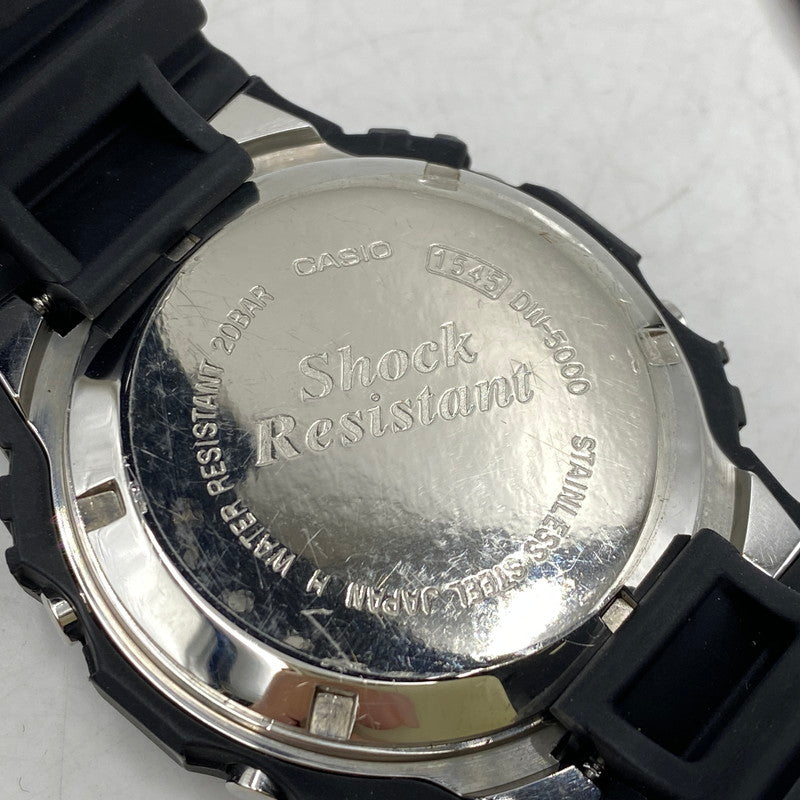 【中古品】【メンズ/レディース】 G-SHOCK ジーショック DW-5000-1JF 初代DW-5000C復刻モデル スクリューバック DIGITAL QUARTZ デジタル クォーツ 時計 腕時計 196-260531-kh-08-izu カラー：ブラック 万代Net店