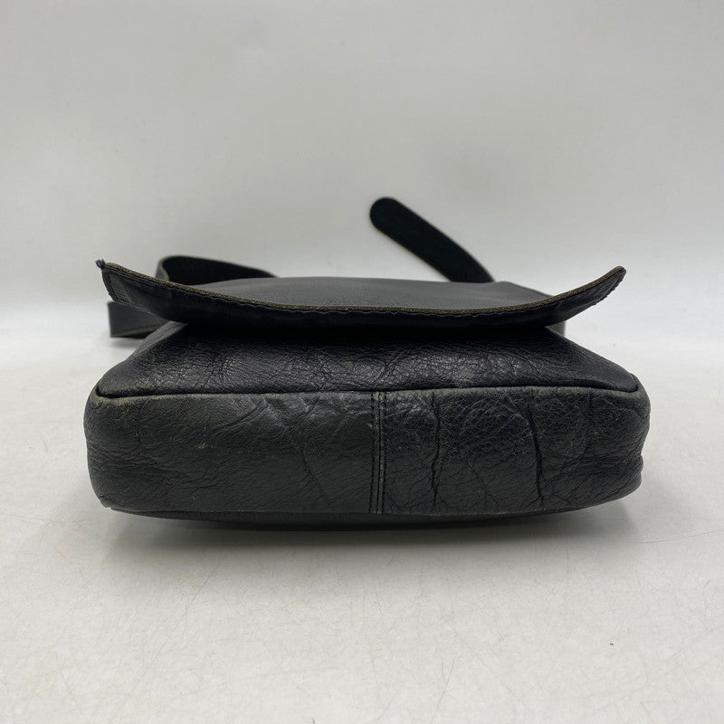 【現状渡し品】【メンズ/レディース】 LEATHER SHOULDER BAG レザー ショルダーバッグ カバン 鞄 180-260121-as-01-izu カラー：ブラック 万代Net店