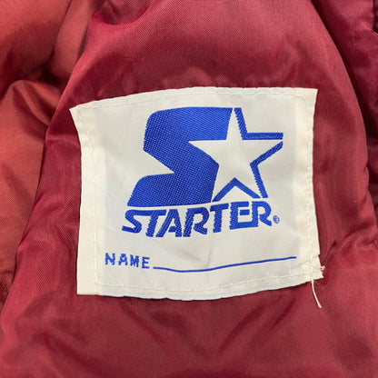 【現状渡し品】【メンズ】 STARTER × NFL スターター バイ エヌエフエル90S 台湾製"REDSKINS"レッドスキンズ NYLON HOODED DOWN JACKET ナイロン フーデッド ダウン ジャケット アウター 146-260123-mh-02-izu サイズ：L カラー：ワインレッド/イエロー 万代Net店