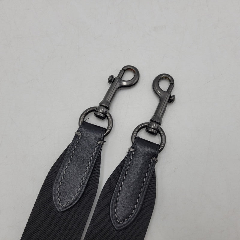【中古品】【メンズ/レディース】 CO912 エイデン クロスボディ・シグネチャー キャンバス ショルダーバッグ カバン 鞄 180-260125-as-19-izu カラー：ブラック 万代Net店