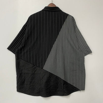 【中古品】【メンズ】 SAIKOUCHIKU SS STRIPE SHIRT HA020901AD 再構築 ショートスリーブ ストライプ シャツ 半袖 トップス 147-260214-as-09-izu サイズ：F カラー：ブラック×グレー 万代Net店