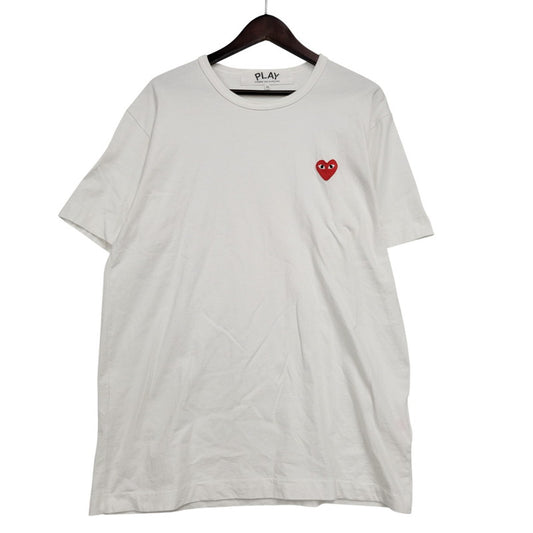 【中古品】【メンズ】 PLAY COMME des GARCONS プレイコムデギャルソン AZ-T108 RED EMBLEM レッド エンブレム TEE Ｔシャツ トップス 半袖 140-260131-ya-17-izu サイズ：XXL カラー：WHITE 万代Net店