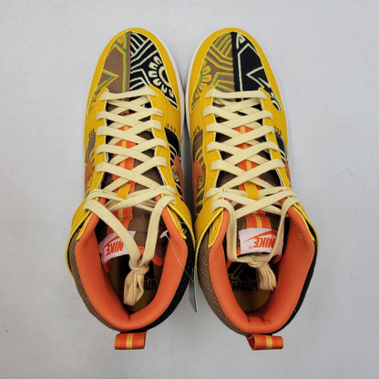 【中古美品】【メンズ】 DZ5354-045 DUNK HIGH SOMOS FAMILIA DIA DE MUERTOS ダンク ハイ ソモス ファミリア ディア デ ムエルトス スニーカー 靴 160-260201-tt-05-izu サイズ：29cm カラー：OFF NOIR/STARFISH-DK DRIFTWOOD 万代Net店