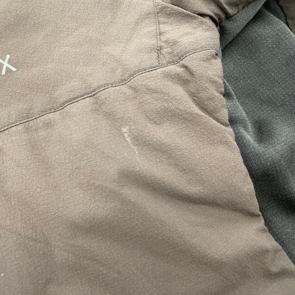 【中古品】【メンズ】 10857-59332 ATOM LT HOODY アトム LT フーディ ジャケット アウター 144-260201-kh-24-izu サイズ：L カラー：ブラウン 万代Net店