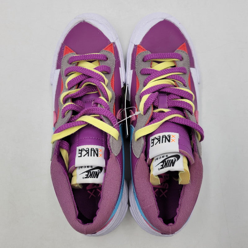 【中古品】【メンズ】 × KAWS カウズ × SACAI サカイ BLAZER LOW DM7901-500 ブレーザー ロー スニーカー シューズ 靴 160-260319-as-01-izu サイズ：26.5cm カラー：URPLE DUSK/LAGOON PULSE-WHITE 万代Net店