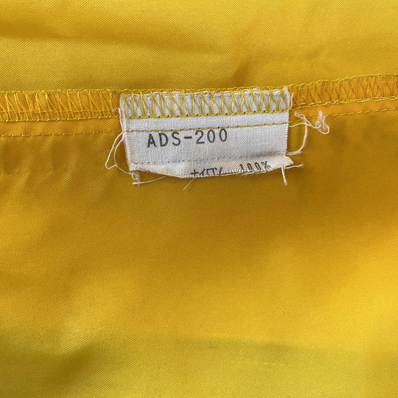 【現状渡し品】【メンズ】 NYLON JACKET ADS-200 ナイロンジャケット 三角タグ デサント社製 アウター 146-260206-as-26-izu サイズ：L カラー：イエロー系 万代Net店