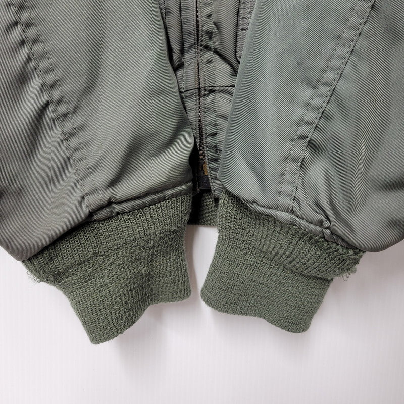 【現状渡し品】【メンズ】 U.S AIR FORCE ユーエスエアフォース 70-80S CWU-45P FLIGHT JACKET フライトジャケット アウター 146-260205-yn-01-izu サイズ：不明 カラー：カーキ 万代Net店