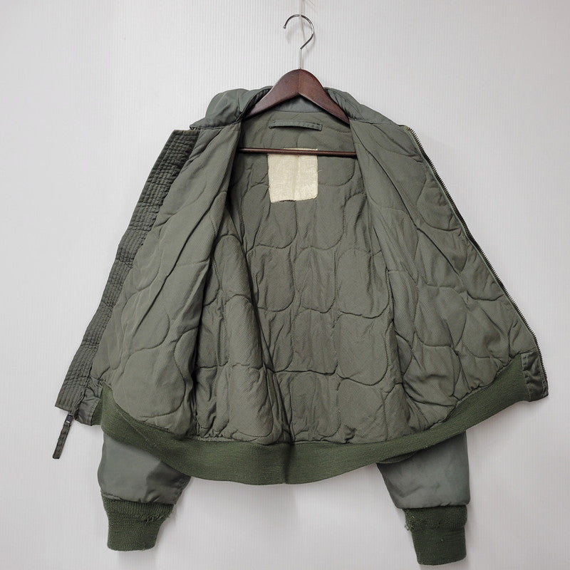 【現状渡し品】【メンズ】 U.S AIR FORCE ユーエスエアフォース 70-80S CWU-45P FLIGHT JACKET フライトジャケット アウター 146-260205-yn-01-izu サイズ：不明 カラー：カーキ 万代Net店