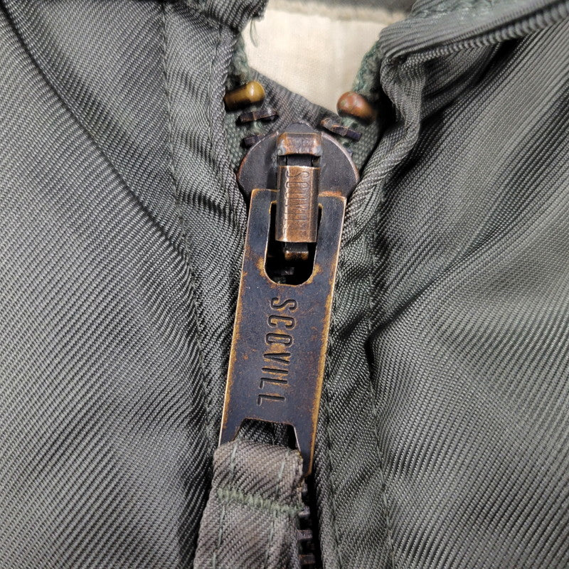 【現状渡し品】【メンズ】 U.S AIR FORCE ユーエスエアフォース 70-80S CWU-45P FLIGHT JACKET フライトジャケット アウター 146-260205-yn-01-izu サイズ：不明 カラー：カーキ 万代Net店