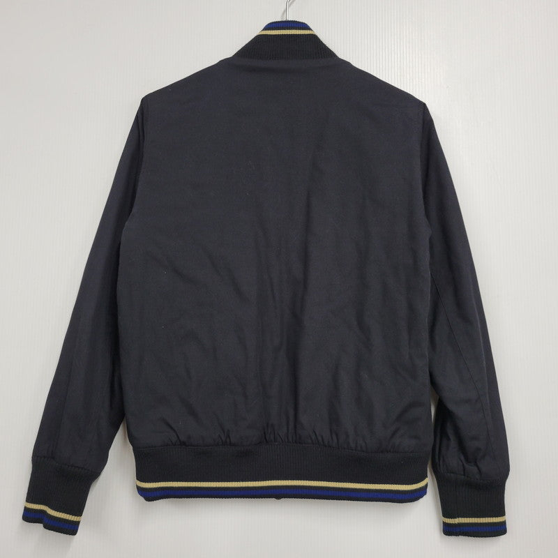 【中古品】【メンズ】 FRED PERRY フレッドペリー REVERSIBLE JACKET F2316 リバーシブル ジャケット アウター 141-260210-as-04-izu サイズ：S カラー：ブラック/ブラック×ホワイト 万代Net店