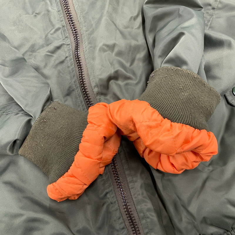 【中古品】【メンズ】 YEEZUS TOUR イーザス ツアー MA-1 FLIGHT JACKET フライト ジャケット アウター 147-260207-ya-06-izu サイズ：XL カラー：カーキ 万代Net店