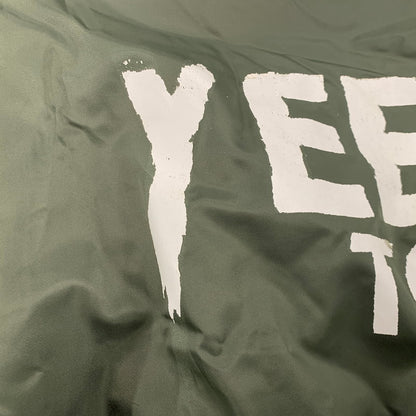 【中古品】【メンズ】 YEEZUS TOUR イーザス ツアー MA-1 FLIGHT JACKET フライト ジャケット アウター 147-260207-ya-06-izu サイズ：XL カラー：カーキ 万代Net店