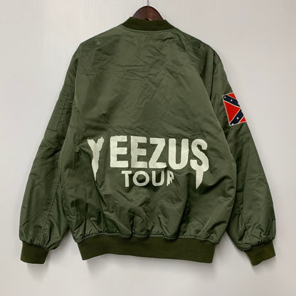 【中古品】【メンズ】 YEEZUS TOUR イーザス ツアー MA-1 FLIGHT JACKET フライト ジャケット アウター 147-260207-ya-06-izu サイズ：XL カラー：カーキ 万代Net店