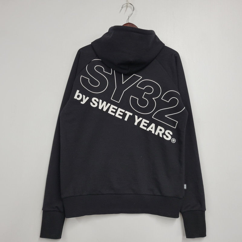 【中古品】【メンズ】 SY32 BY SWEET YEARS SLASH BIG LOGO P/O HOODIE 13008 スラッシュ ビッグ ロゴ プルオーバー フーディ パーカー 長袖 トップス 141-260209-as-17-izu サイズ：L カラー：ブラック 万代Net店