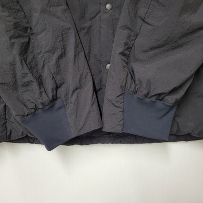 【中古品】【メンズ】 NANGA ナンガ NO COLLAR SOFT DOWN CARDIGAN ノーカラー ソフト ダウン カーディガン アウター 144-260217-cs-19-izu サイズ：L カラー：ブラック 万代Net店